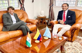  Amb. Abhishek Singh received H.E. Gianluca Rampolla, UN Resident Coordinator in Venezuela at the Embassy today. They discussed activities of their respective Mission in Venezuela. Amb. Singh gifted a book written by Hon. EAM Dr. S. Jaishankar